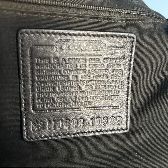 COACH 10399 Black pebbled leather adjustable strap heavy duty brass hardware - Picture 5 of 8